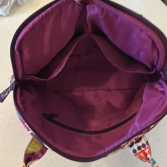 Vera Bradley Eloise Quilted Shoulder Bag in “Plum Crazy” (retired pattern) 💜💚 - Picture 11 of 15